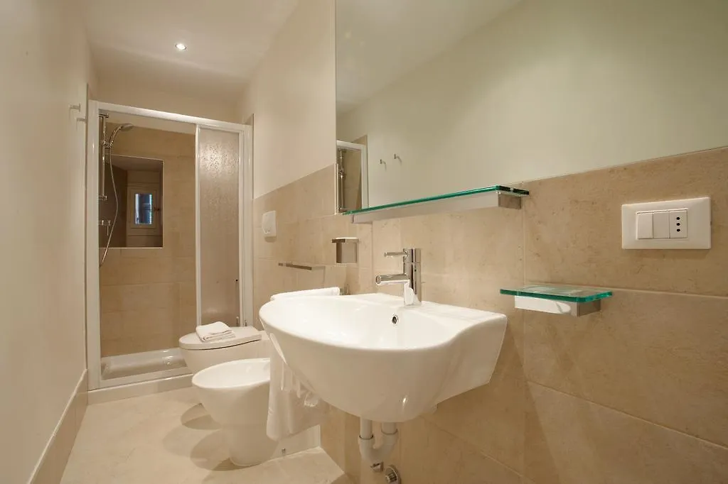 The Lion'S House Apt2 Венеция Апартаменты